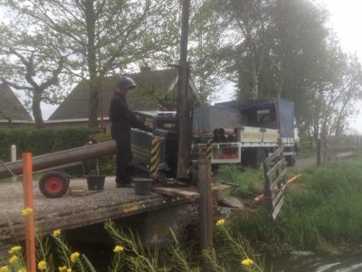 Heien voor de restauratie van een brug